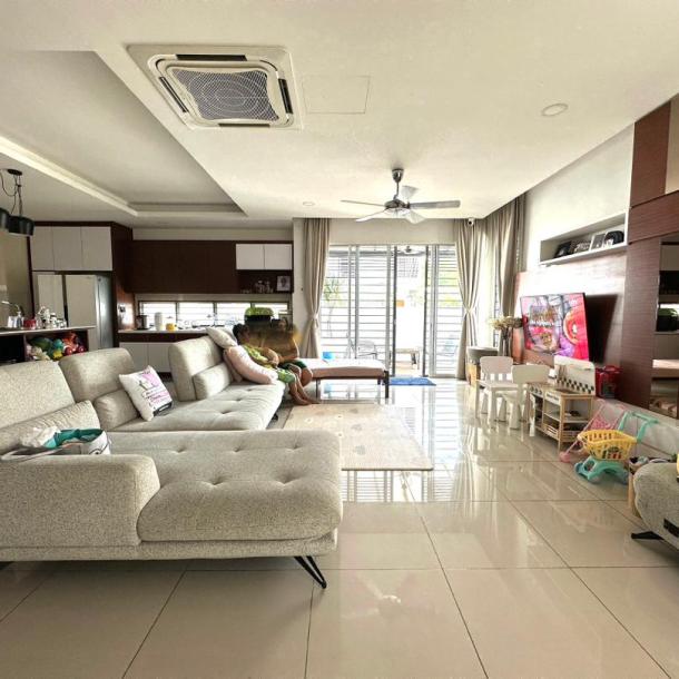 2 Storey Terrace House (Regia) End lot, Elmina Garden, Denai Alam dor sale-4