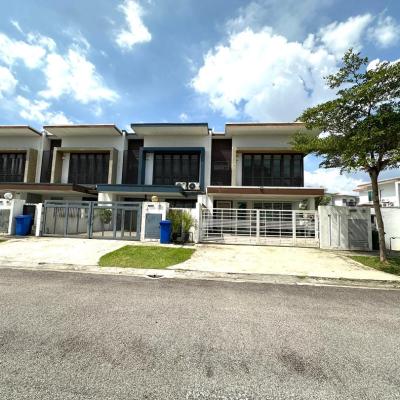 2 Storey Terrace House (Regia) End lot, Elmina Garden, Denai Alam dor sale