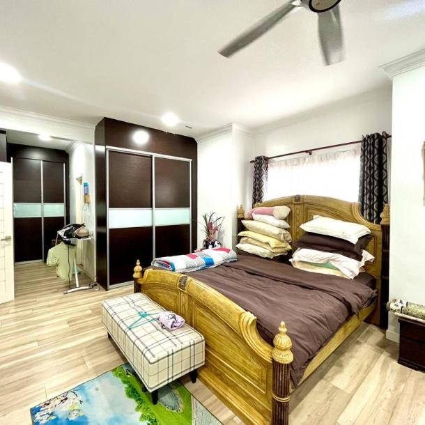 Double storey Semi-D house (Renovated), Taman Prima Saujana, Kajang for sale-11