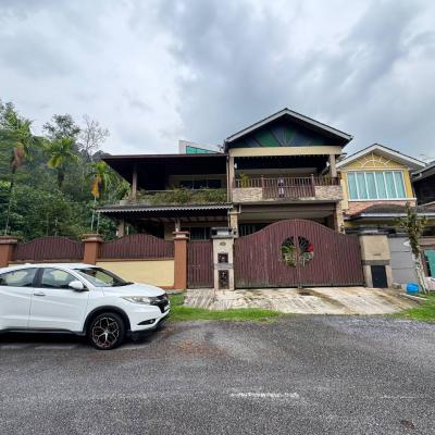 Laman Oakleaf, Bukit Antarabangsa, Ampang 2.5 Storey Superlink House For Sale Fully Renovated