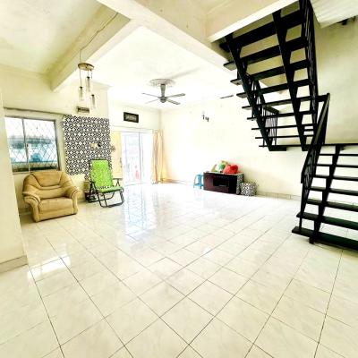 Taman Dagang, Ampang Jaya Double Storey Terrace End lot-6