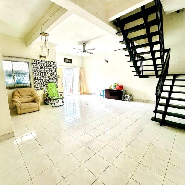 Taman Dagang, Ampang Jaya Double Storey Terrace End lot-6