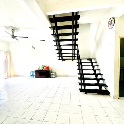 Taman Dagang, Ampang Jaya Double Storey Terrace End lot-4