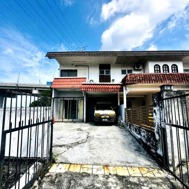 Taman Dagang, Ampang Jaya Double Storey Terrace End lot-1