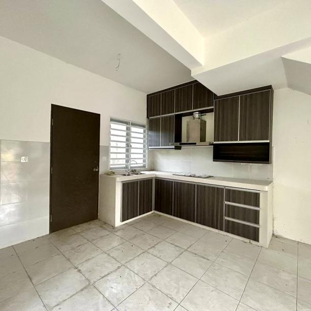 Bandar Seri Coalfields, Sungai Buloh 2 Storey Terrace House (Hibiscus 2) End lot Freehold-12