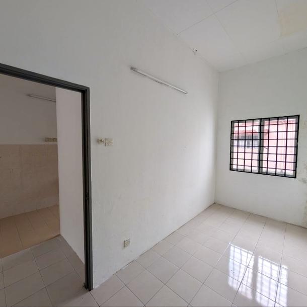 Single Storey Terrace House Jalan Imam Zakaria, Taman Seri Kapar, Kapar TERMURAH-13
