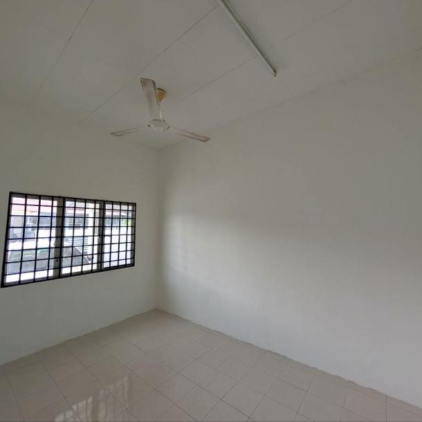 Single Storey Terrace House Jalan Imam Zakaria, Taman Seri Kapar, Kapar TERMURAH-11