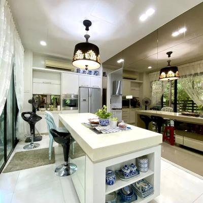 2 Storey Bungalow House (Lakeside), Cahaya SPK, Seksyen U9, Shah Alam for sale