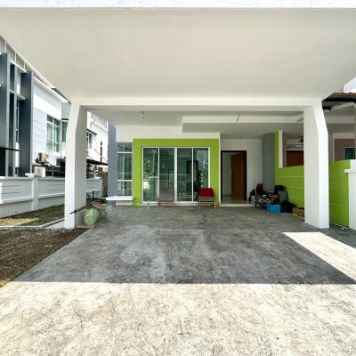 Greenhill Residence, Seksyen U10, Shah Alam Double Storey Semi-D House For Sale Below Market-2