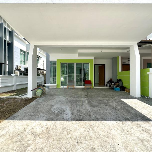 Greenhill Residence, Seksyen U10, Shah Alam Double Storey Semi-D House For Sale Below Market-2
