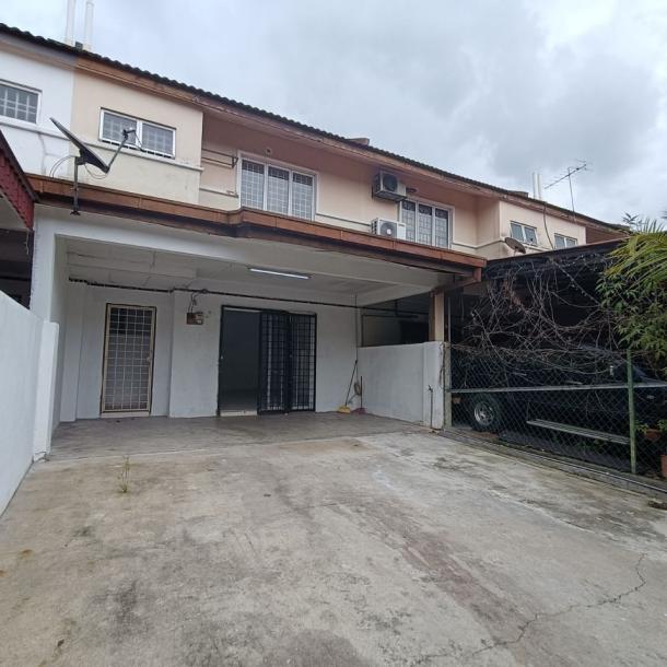 Taman Bayu Permai, Rawang Double Storey Terrace House TERMURAH-1