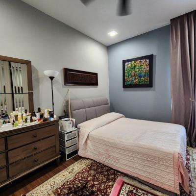 Lagenda 1, Bukit Jelutong 2.5 Storey Superlink House END LOT, RENO
