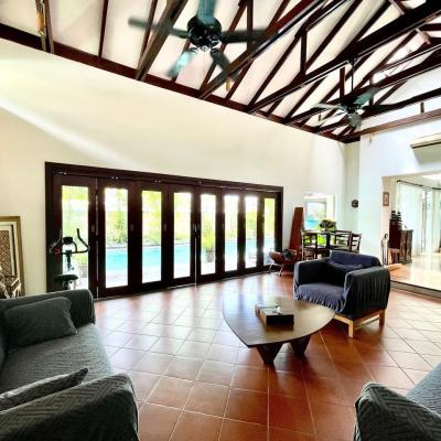 Changkat Kiara Surya, Mont Kiara, Jalan Duta, Kuala Lumpur 3.5 Storey Bungalow for sale CORNER LOT