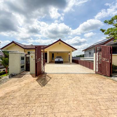 Kayangan Heights (Teratai Villas), Seksyen U9, Shah Alam Double Storey Bungalow for Sale