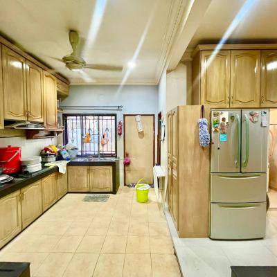 Bandar Nusaputra, Puchong South Double Storey Terrace Corner lot FULLY RENOVATED