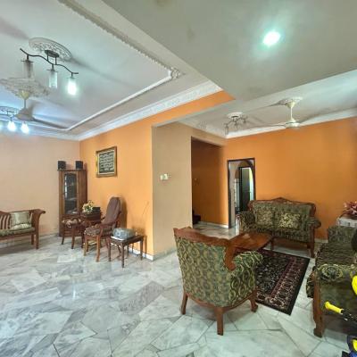 USJ 11, Subang Jaya Double Storey Terrace House CANTIK and Renovated