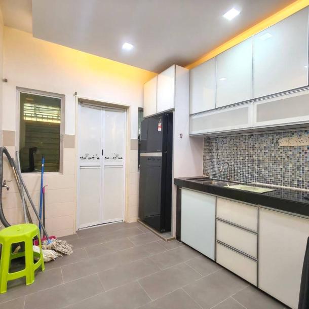Seri Pristana (SP6), Saujana Utama Double Storey Terrace House For Sale Renovated-8