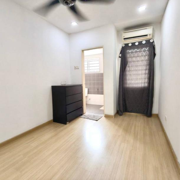 Seri Pristana (SP6), Saujana Utama Double Storey Terrace House For Sale Renovated-20