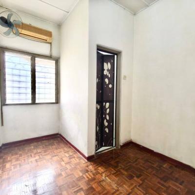 Saujana Utama (Seri Pagi) Double Storey Terrace House FACING OPEN