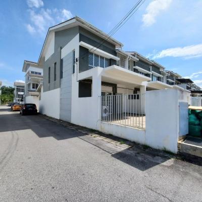 Double Storey Terrace House END LOT Taman Putra, Bukit Rahman Putra