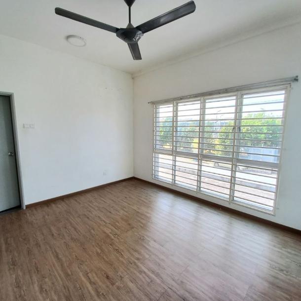 Double Storey Terrace House END LOT Taman Putra, Bukit Rahman Putra-13