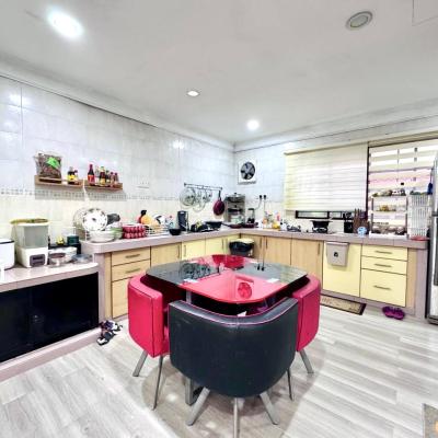 Bukit Jelutong, Jalan Adang Double Storey Terrace (24x80) for sale below market