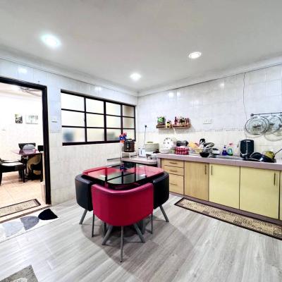 Bukit Jelutong, Jalan Adang Double Storey Terrace (24x80) for sale below market