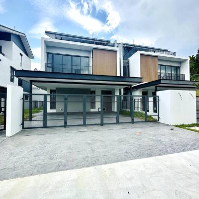 3 Storey Semi-D Park Villas (Trilia), Bukit Jelutong for sale